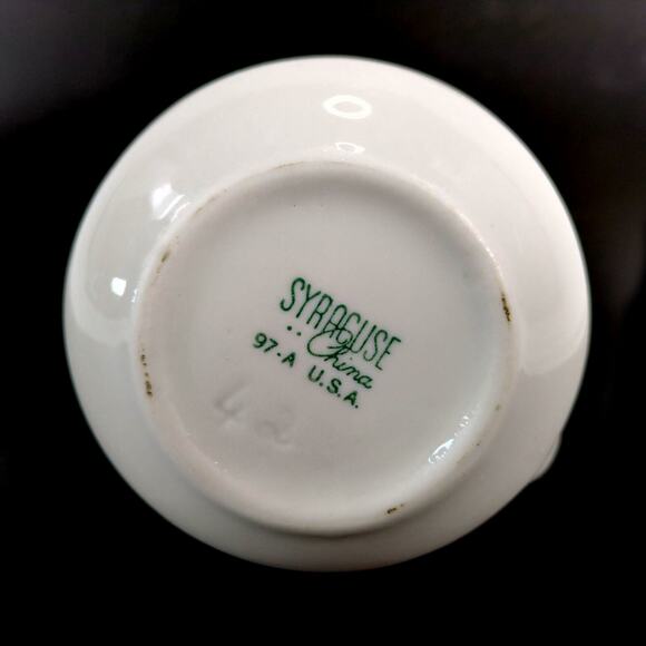 Vtg Syracuse China USA Creamer Syrup Pitcher Nutmeg Ironstone Restaurantware - Picture 3 of 5